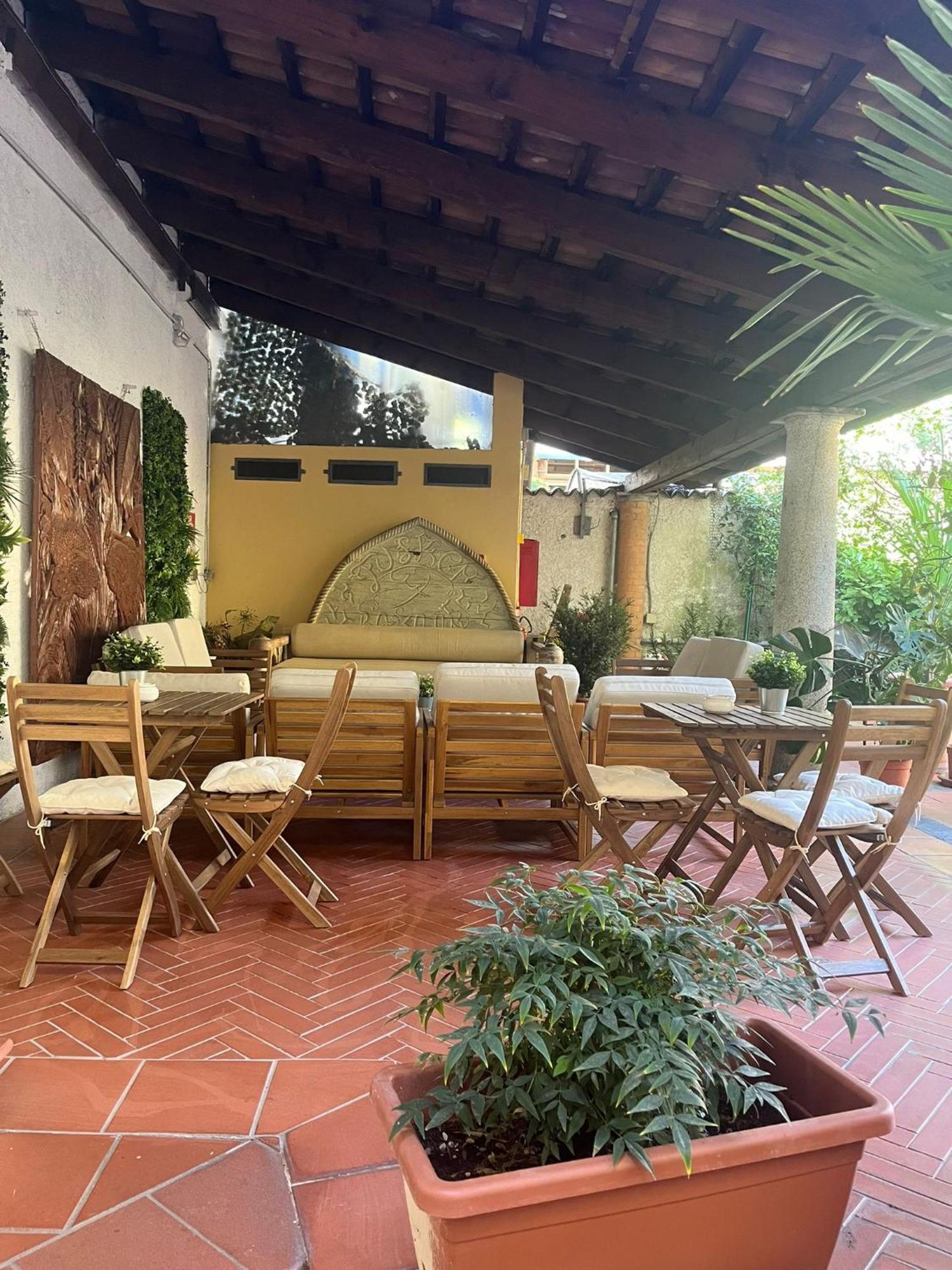 Monolocale Beatrice Abbadesse Guest House Milánó Kültér fotó